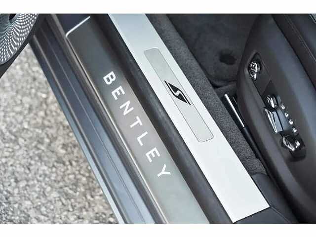 14:Bentley Flying Spur S V6 Hybrid, Saloon, Hallmark, Bentley Porto