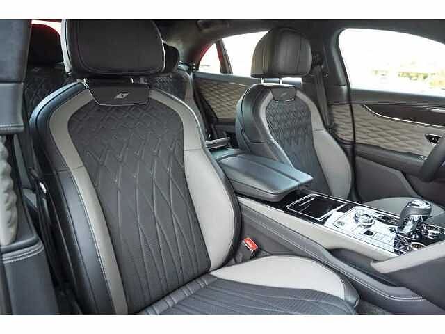 22:Bentley Flying Spur S V6 Hybrid, Saloon, Hallmark, Bentley Porto